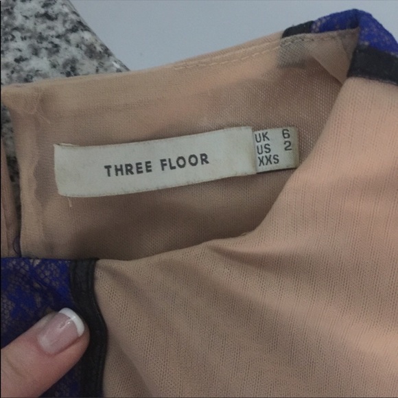 Sale! Three floor China blue lace dress - Picture 8 of 9